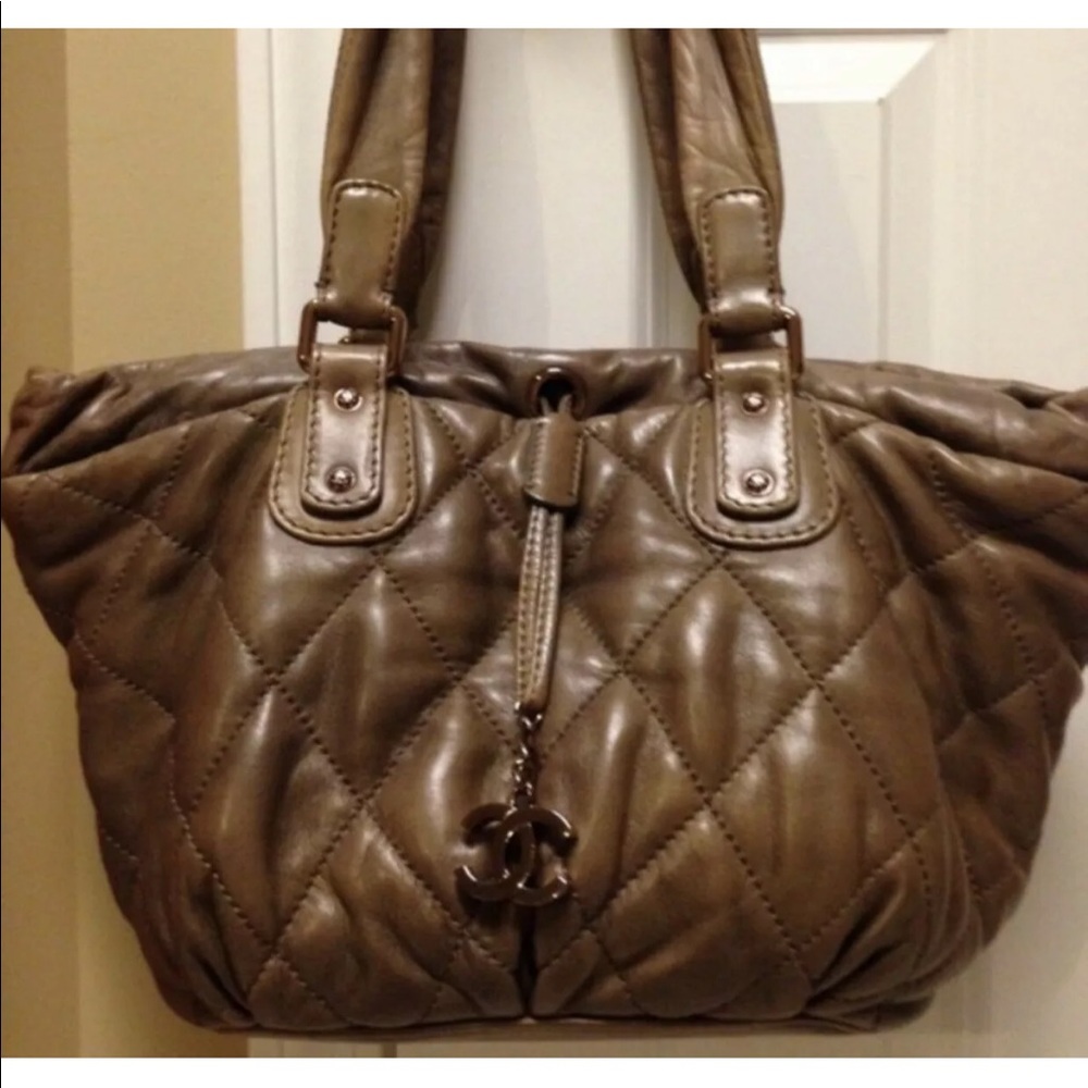 CHANEL Cloudy Bundle East West
